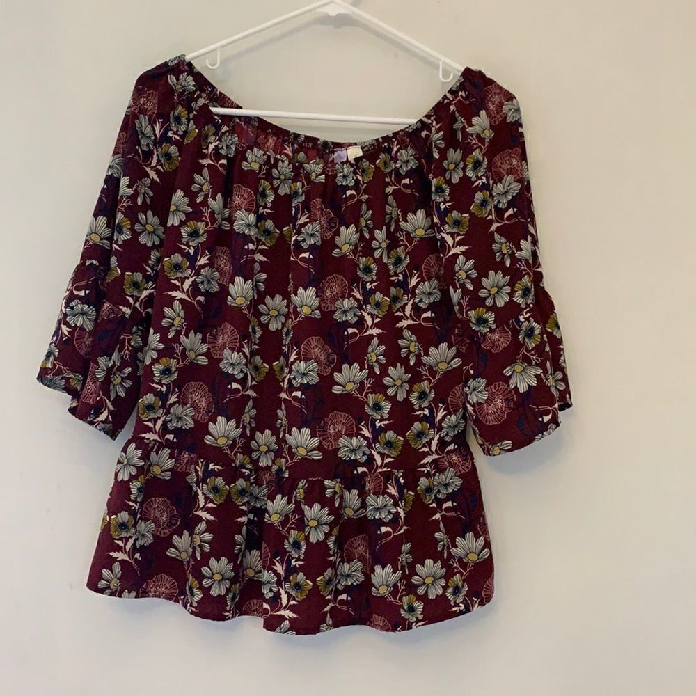 3/$30 Alya burgundy floral blouse with bell sleeves peplum hem Size S Length 22”